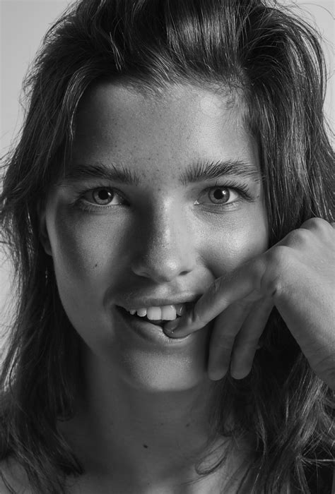 Meet the model: Julia van Os 